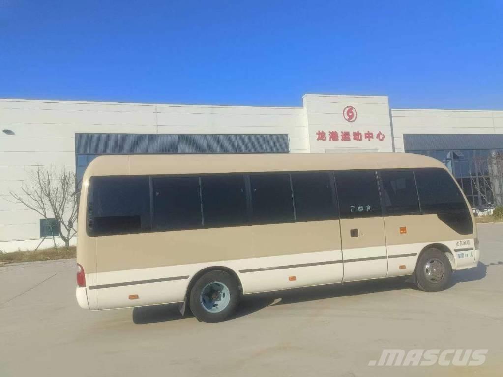 Toyota Coaster Bus حافلة صغيرة