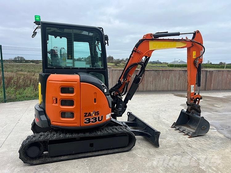 Hitachi ZX33U-5CLR حفارات صغيرة أقل من 7 طن (حفارات صغيرة)