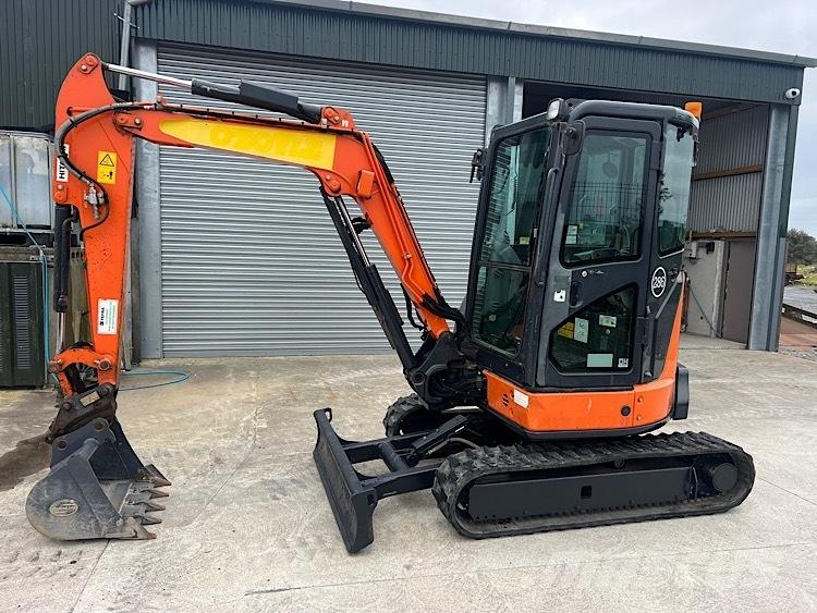 Hitachi ZX33U-5CLR حفارات صغيرة أقل من 7 طن (حفارات صغيرة)