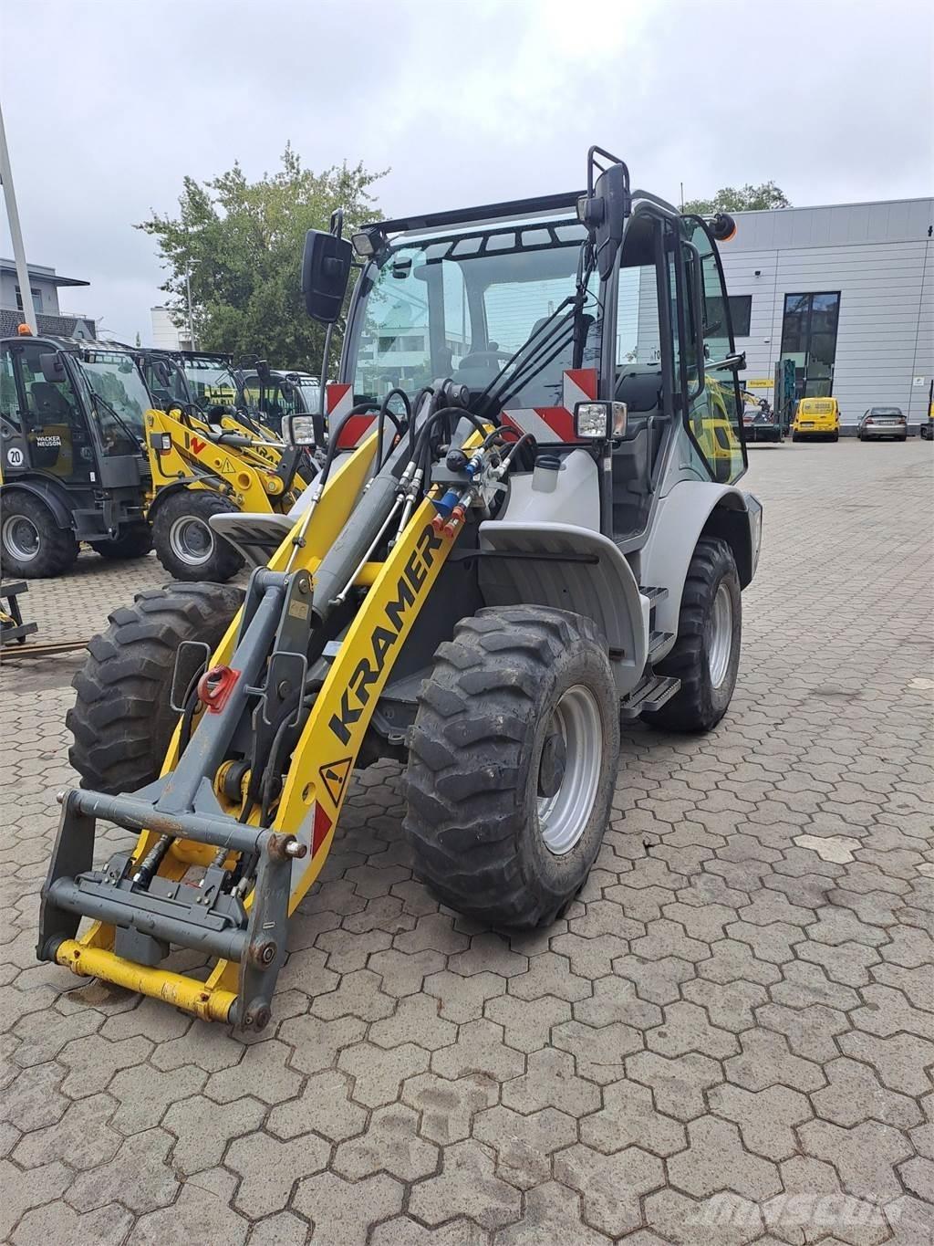 Kramer 8105 لوادر بعجل