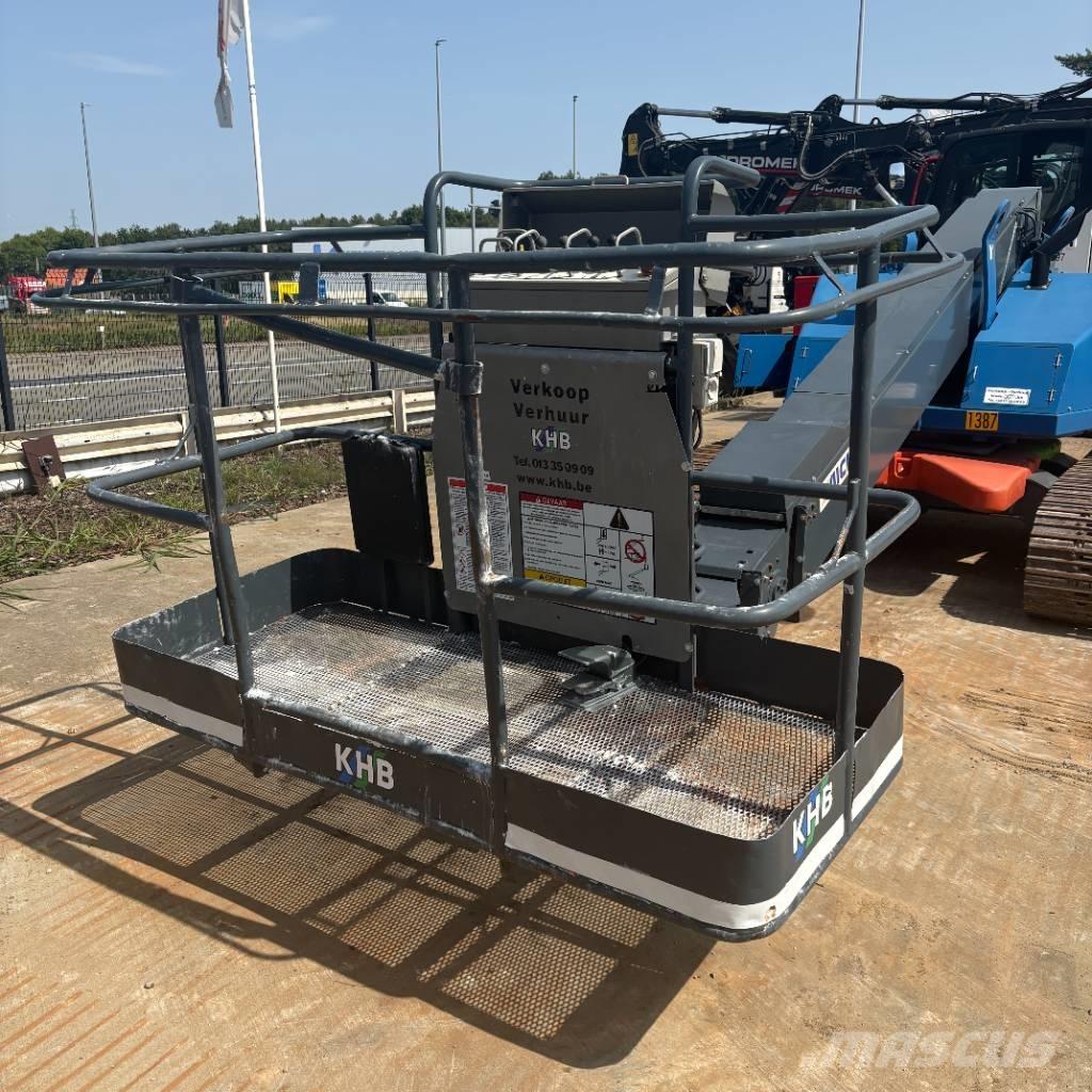 Aichi SR 12 B رافعات سلة تلسكوبية