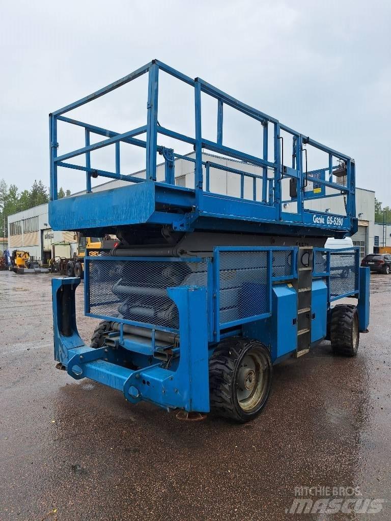 Genie GS 5390 RT رافعات مقصية الشكل
