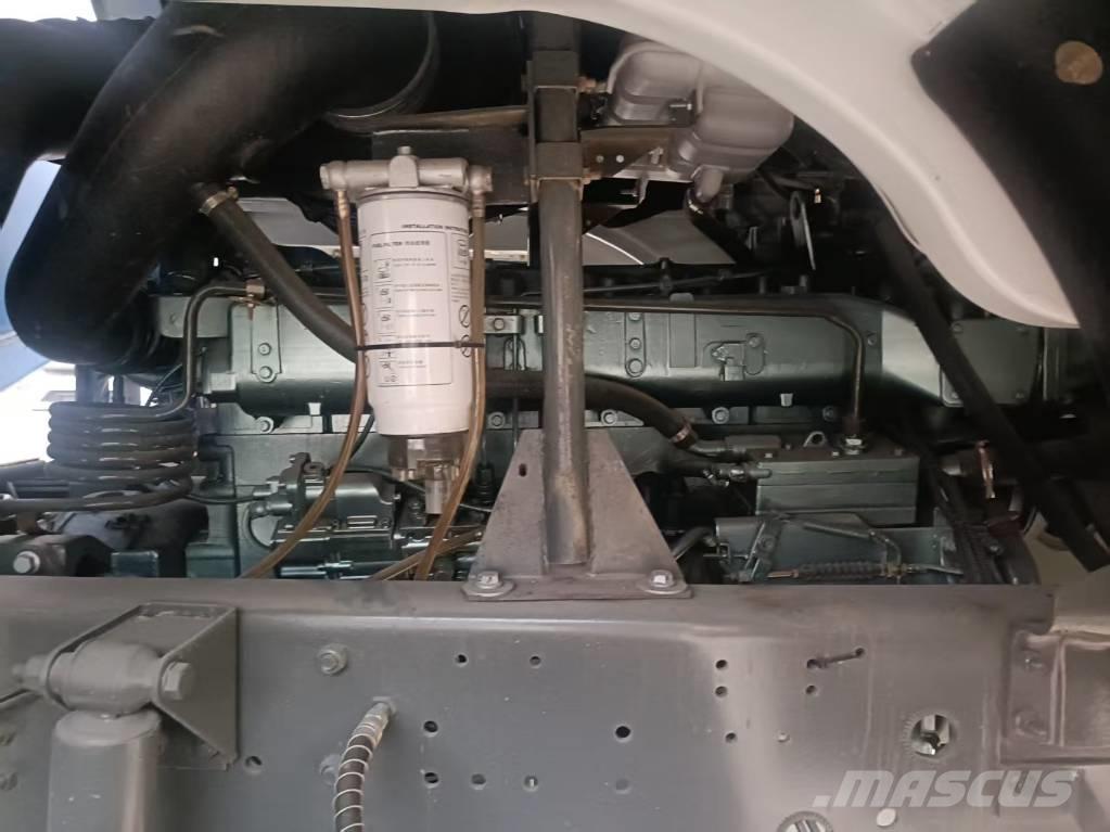 Howo 371 6x4 شاحنات ذات صهاريج