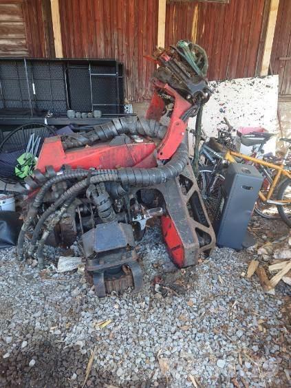 Komatsu C123 رؤوس حصادات