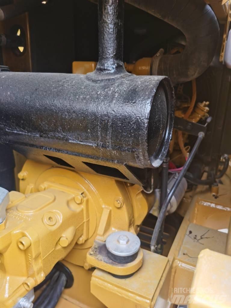 CAT 305.5 E CR حفارات زحافة