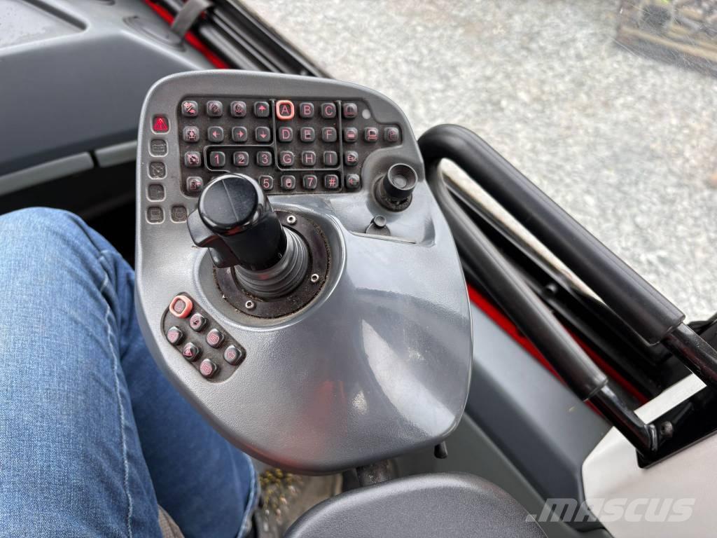 Komatsu 835 شاحنات