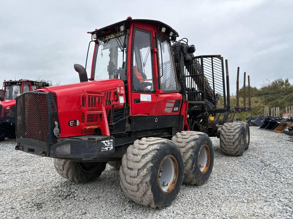 Komatsu 835 شاحنات