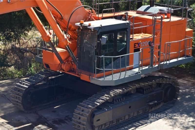 Hitachi EX1200-6 حفارات صغيرة أقل من 7 طن (حفارات صغيرة)
