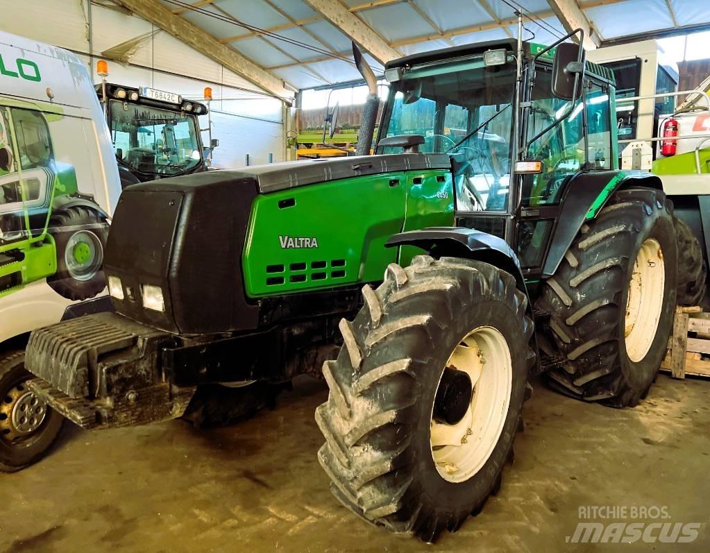 Valtra Valmet 8450 الجرارات