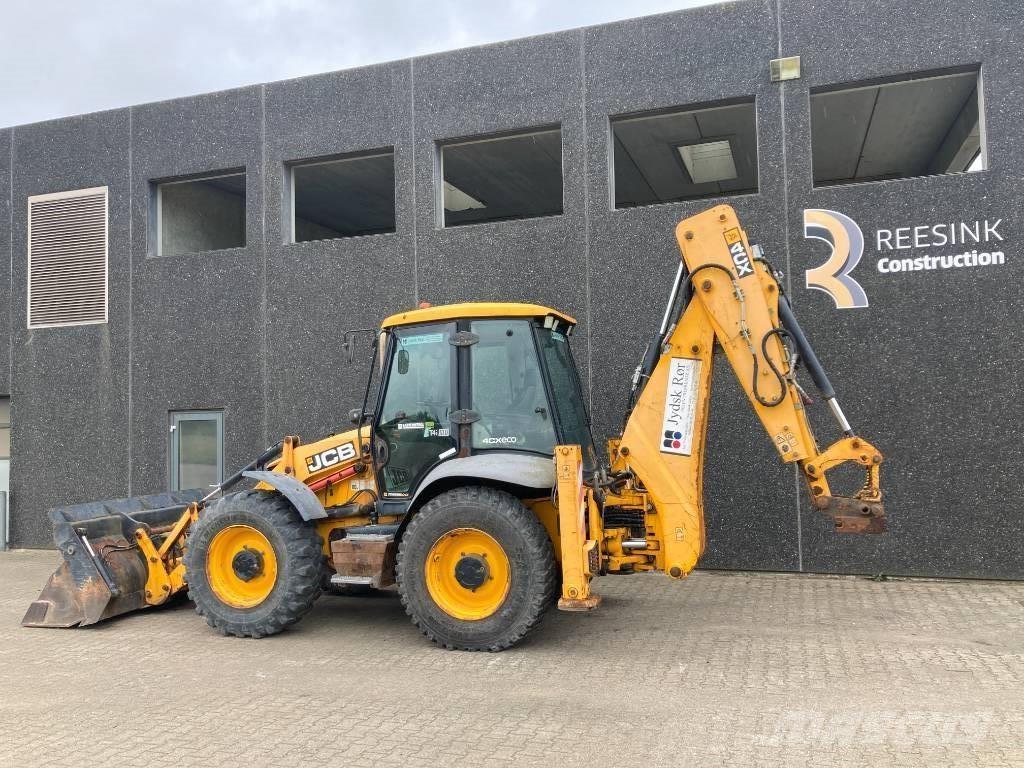 JCB 4 CX لوادر ذات جرافات عكسية