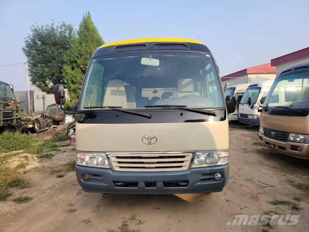 Toyota Coaster Bus حافلة صغيرة