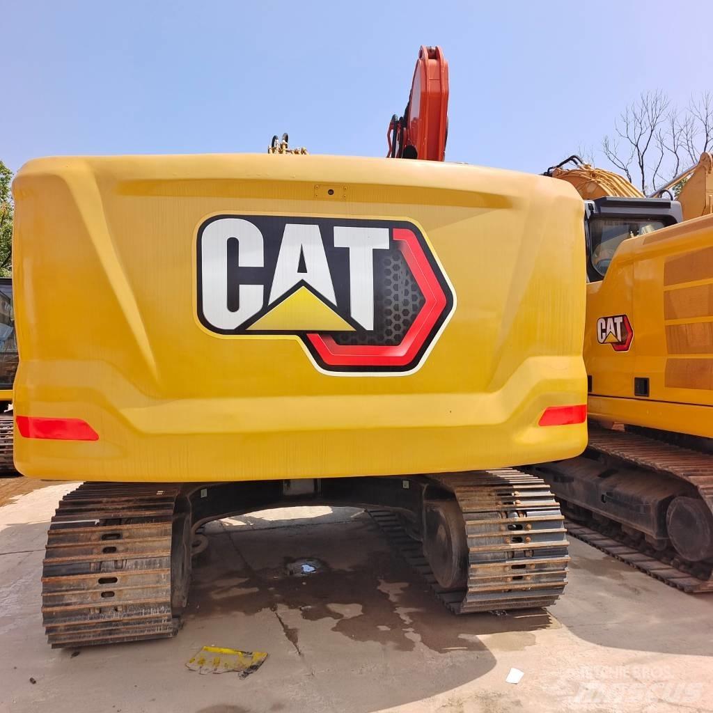CAT 320 GC حفارات زحافة