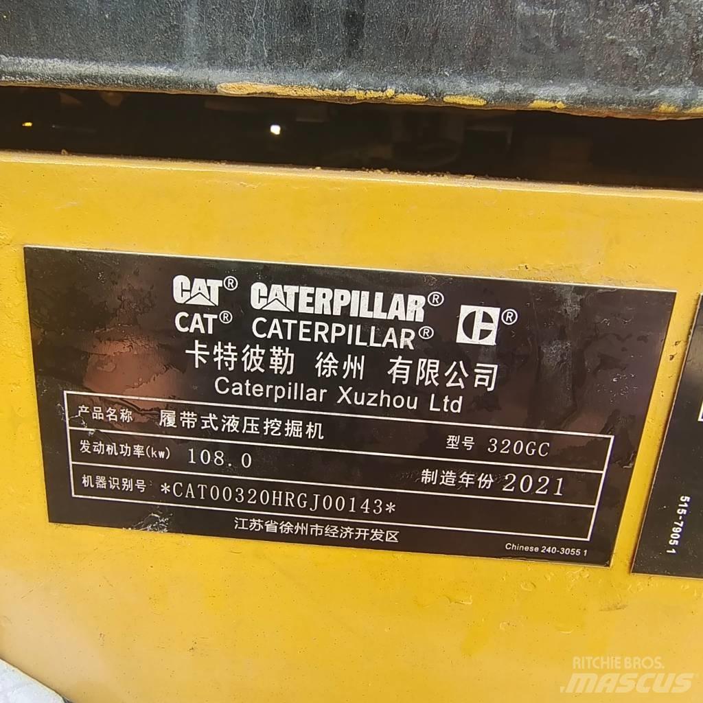CAT 320 GC حفارات زحافة
