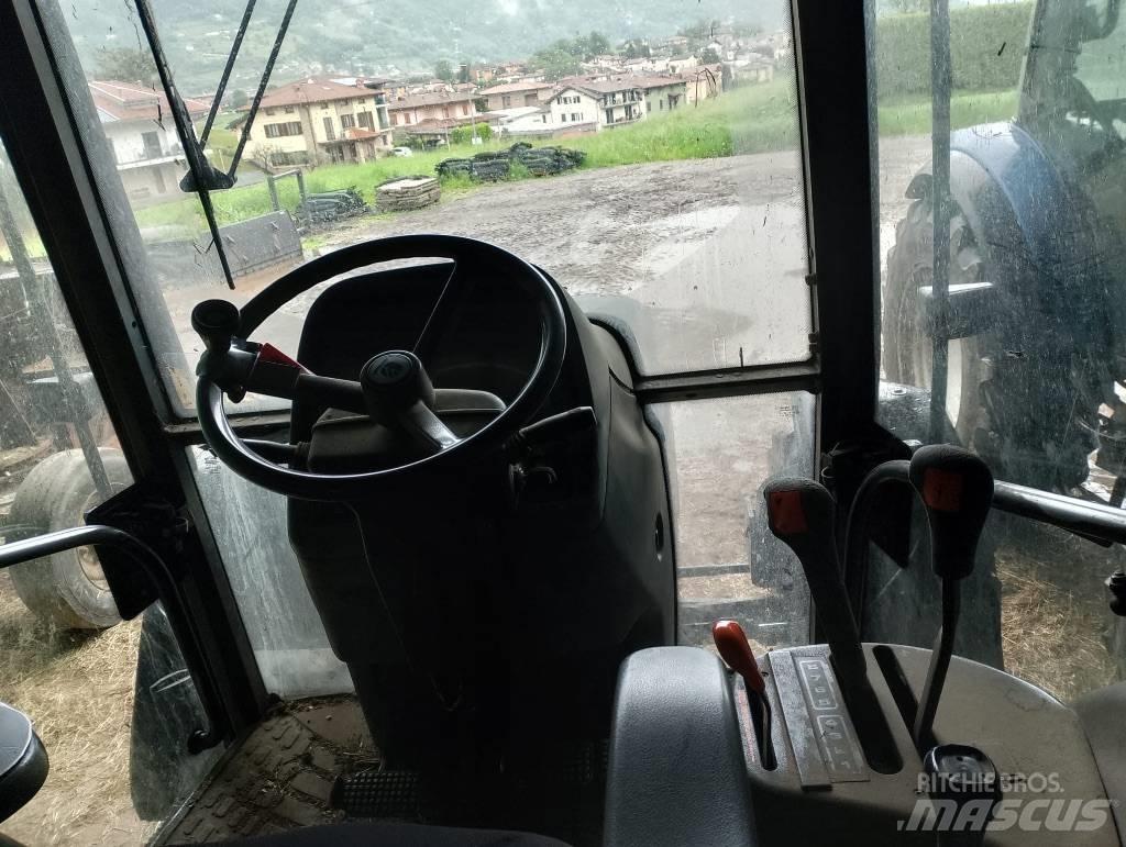 New Holland TS 100 الجرارات