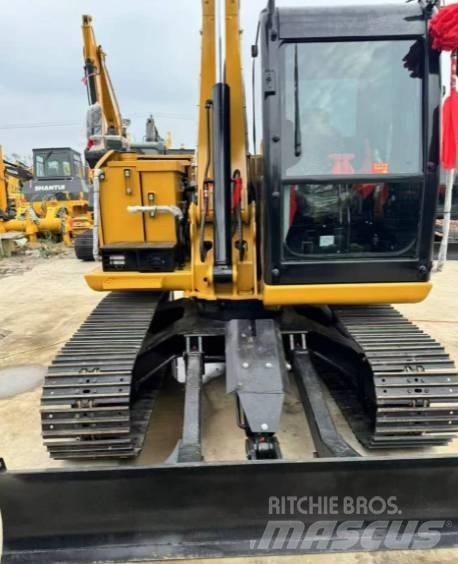 CAT 307E2 حفارات زحافة