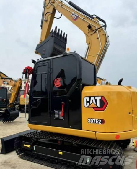 CAT 307E2 حفارات زحافة