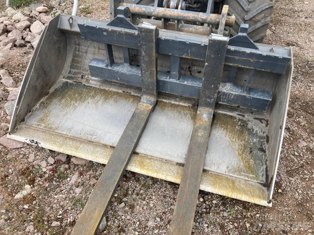 Kubota RT 280-2 لوادر انزلاقية التوجيه