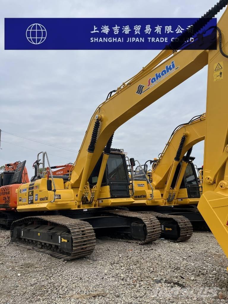 Komatsu PC 220 حفارات زحافة