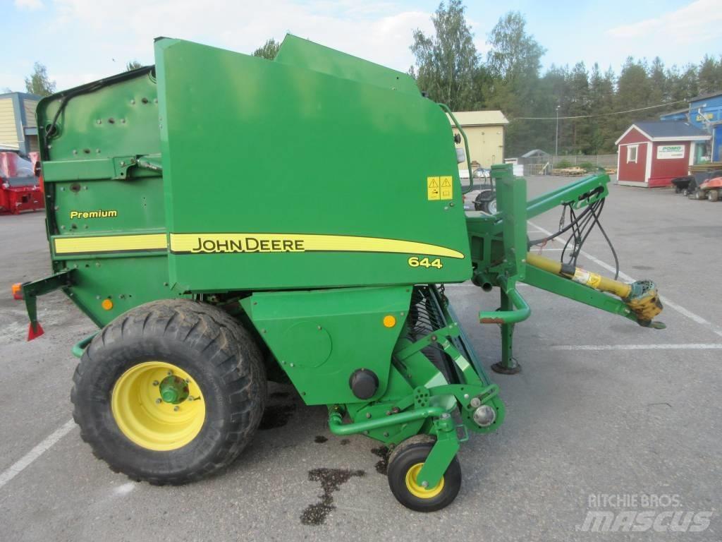 John Deere 644 محزمات مستديرة