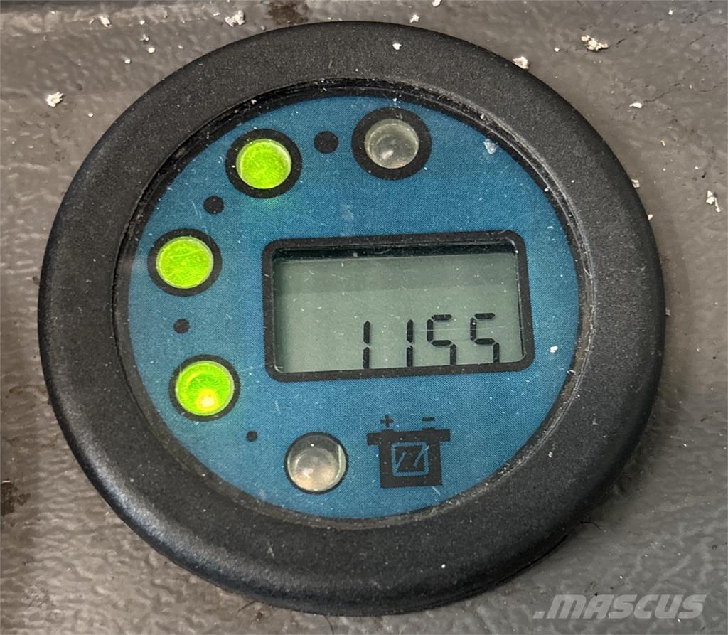 Atlet A160 شاحنات مناولة ذاتية الدفع