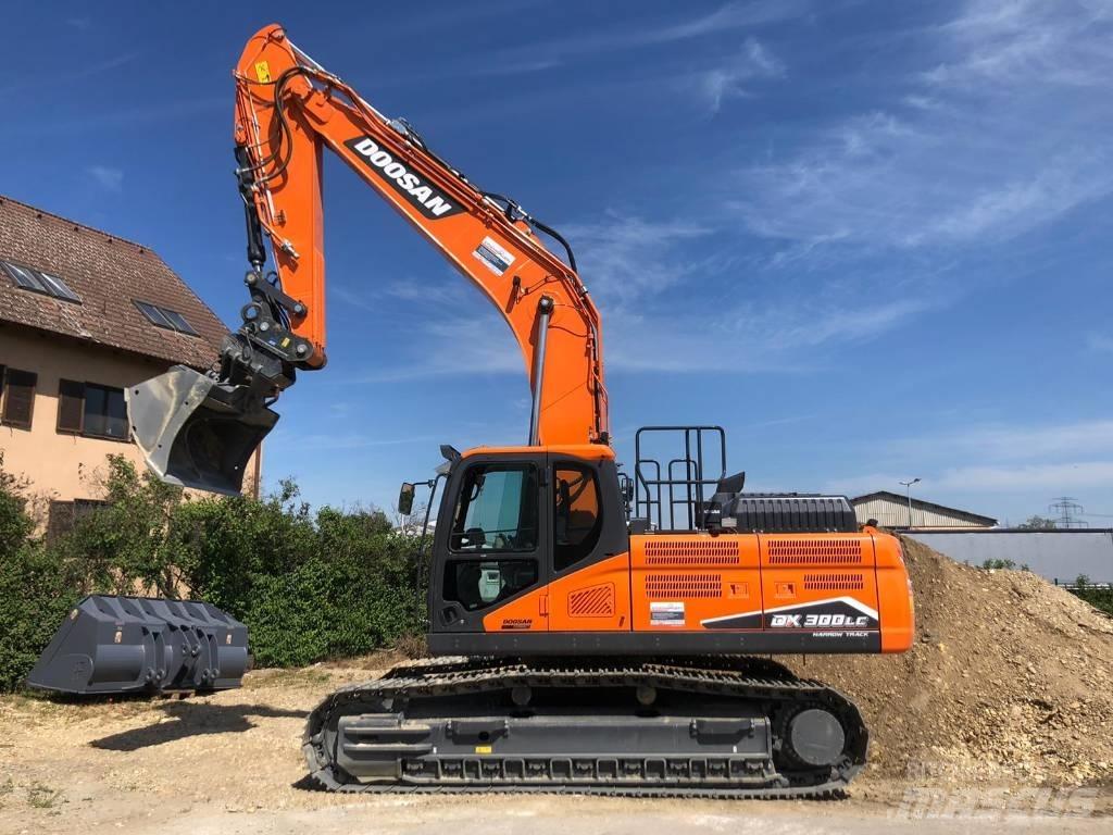 Doosan DX 300 LC-7 حفارات زحافة