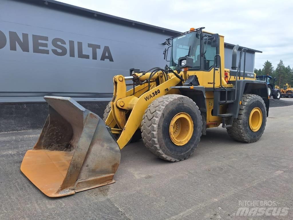Komatsu WA 380-3A لوادر بعجل