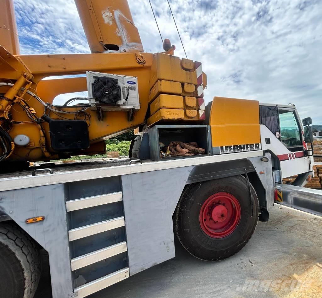 Liebherr LTM 1055 رافعات صالحة لكل أنواع الطرق