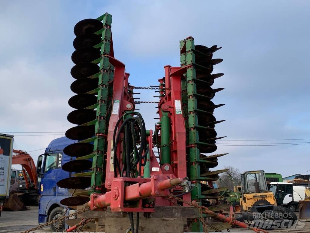 Unia Ares 60 TXL زحافات ساحقة