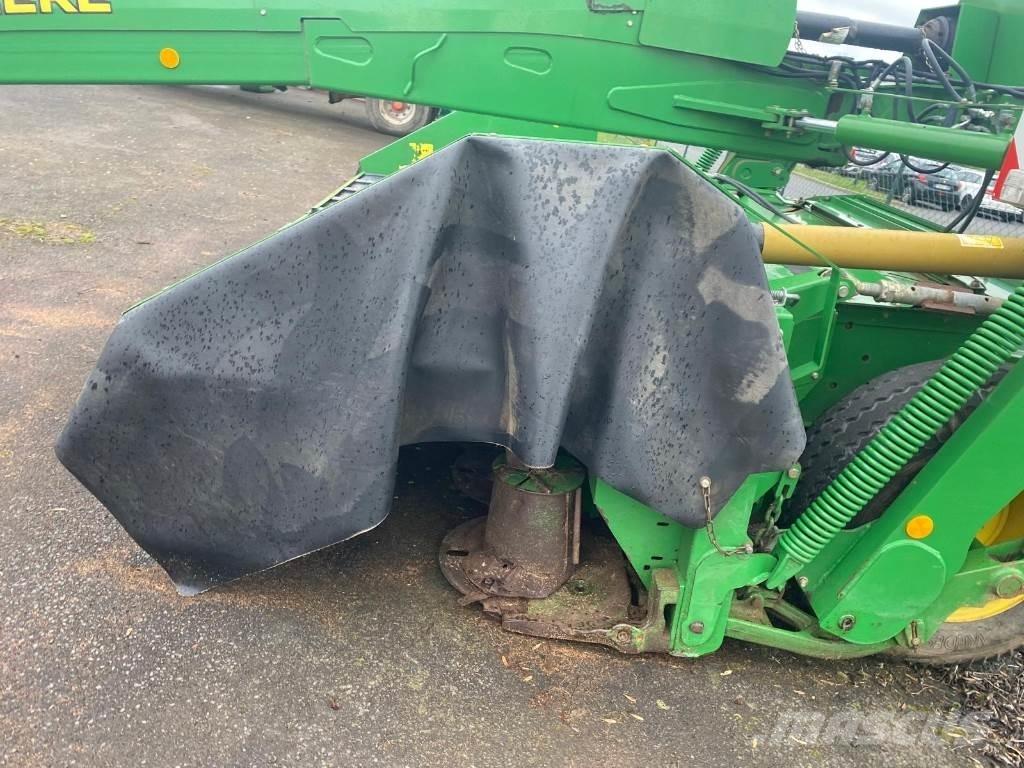 John Deere 730 ماكينات جز العشب