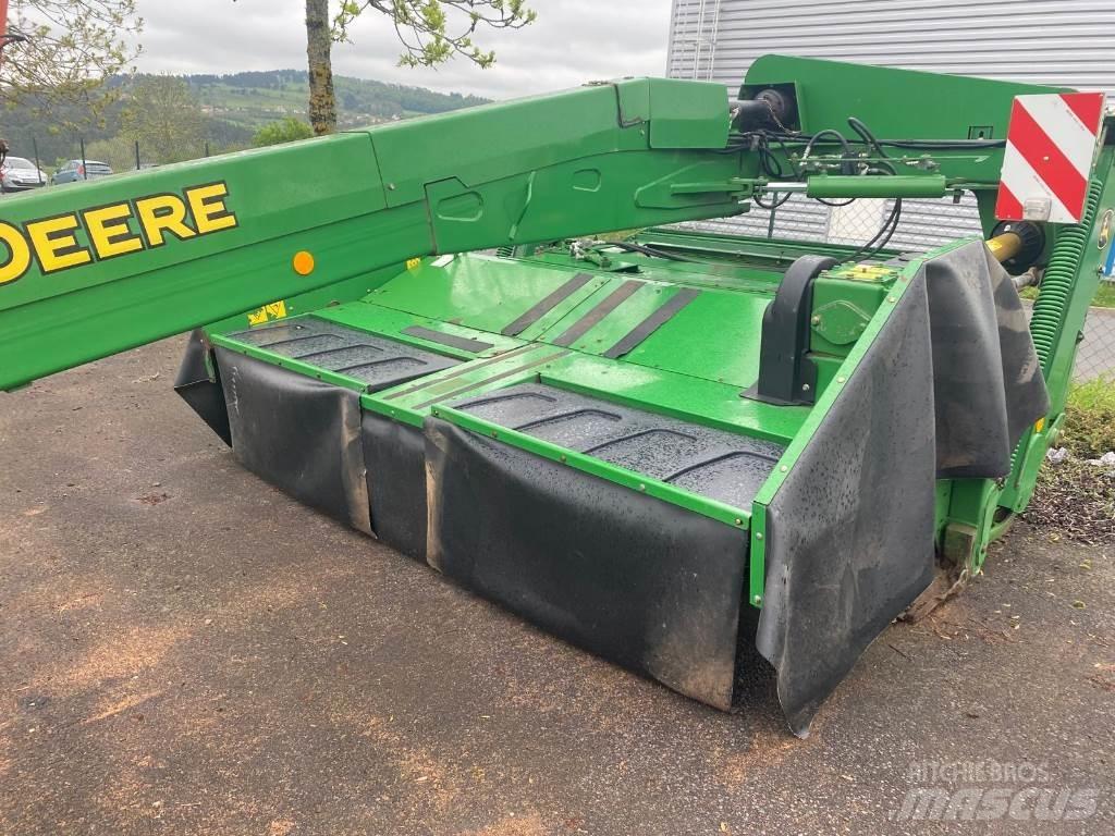 John Deere 730 ماكينات جز العشب