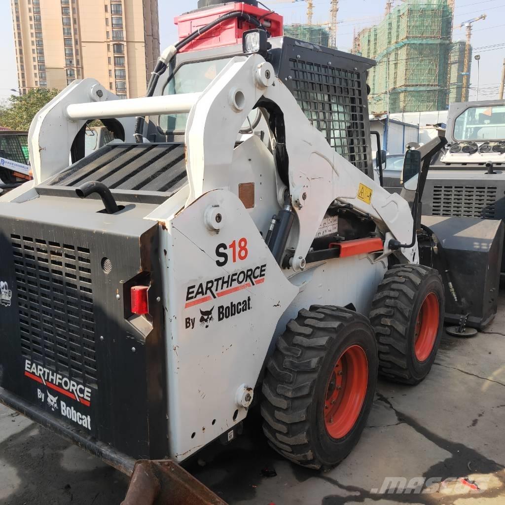 Bobcat S18 لوادر انزلاقية التوجيه