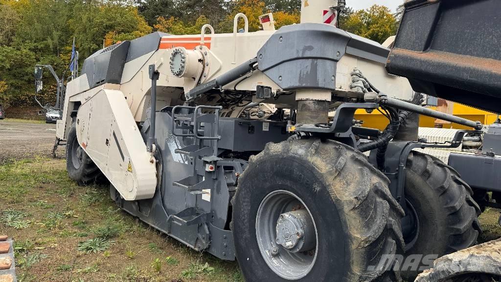 Wirtgen WR200i معدات إعادة تدوير الأسفلت