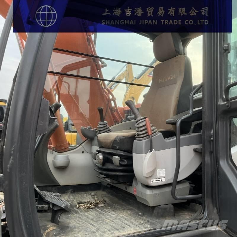 Hitachi ZX 130 حفارات زحافة