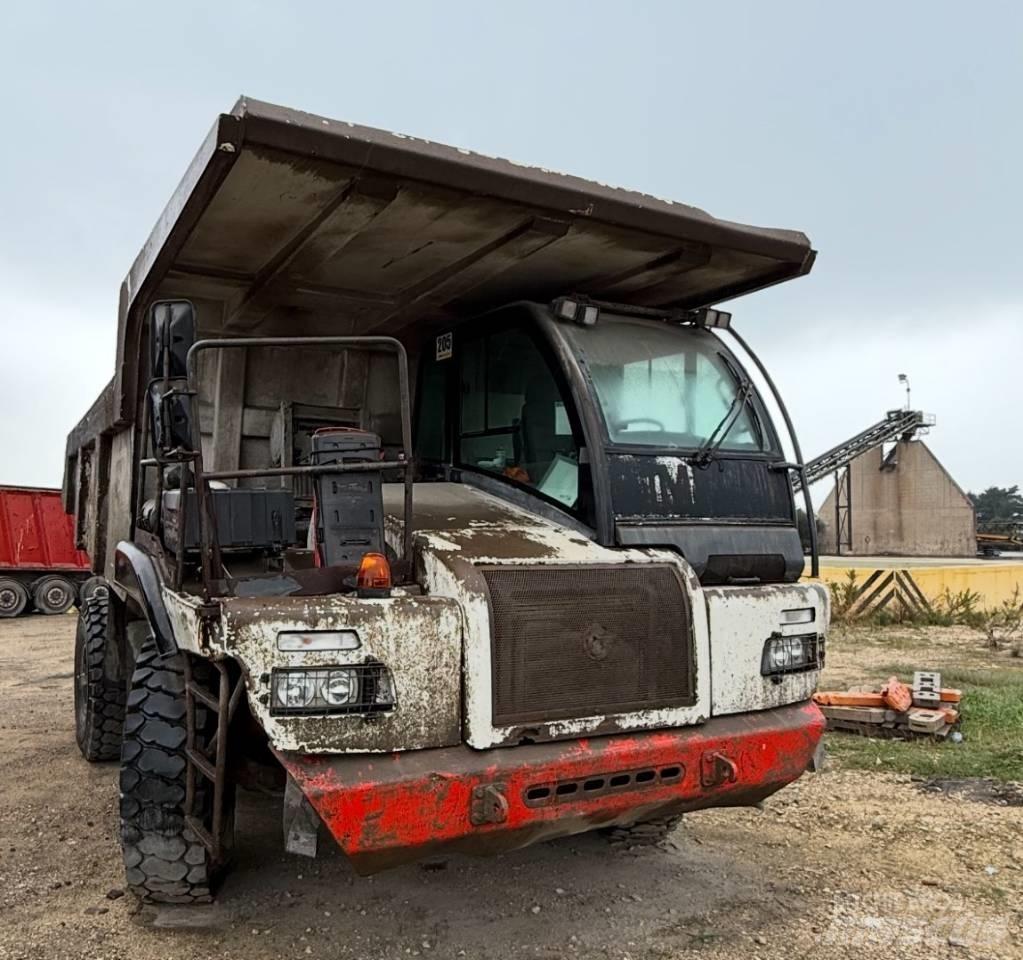 Astra RD28C شاحنات المخلفات الصلبة