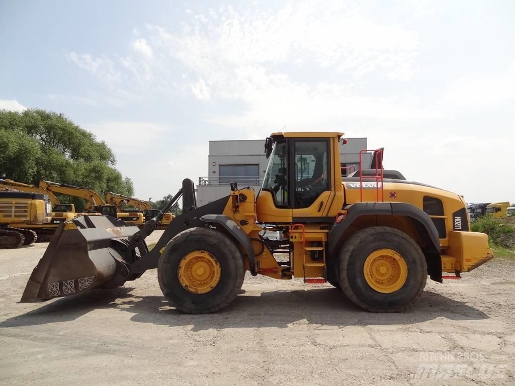 Volvo L 120 H لوادر بعجل