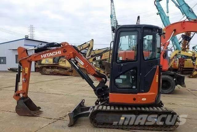 Hitachi 30 حفارات زحافة