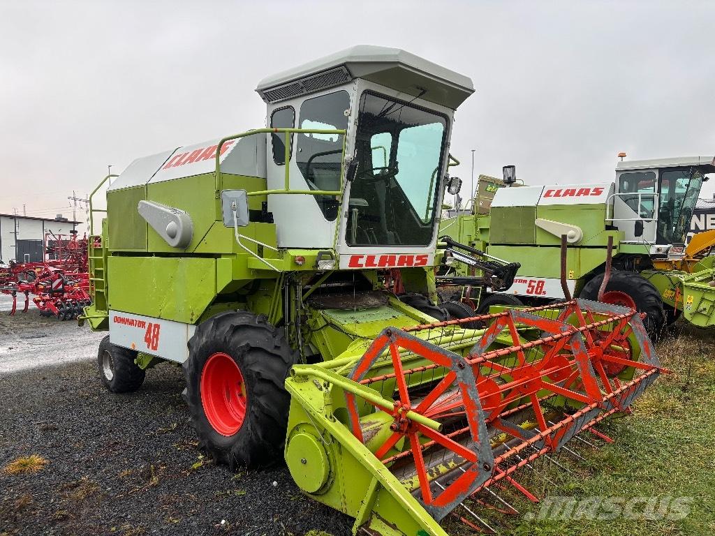 CLAAS 48 حصادات