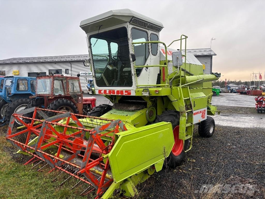 CLAAS 48 حصادات