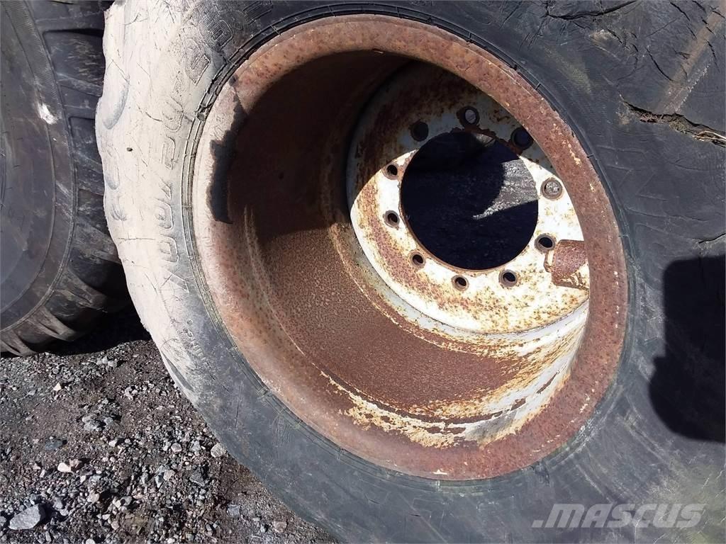 Valmet 860 24x26,5 الإطارات والعجلات والحافات