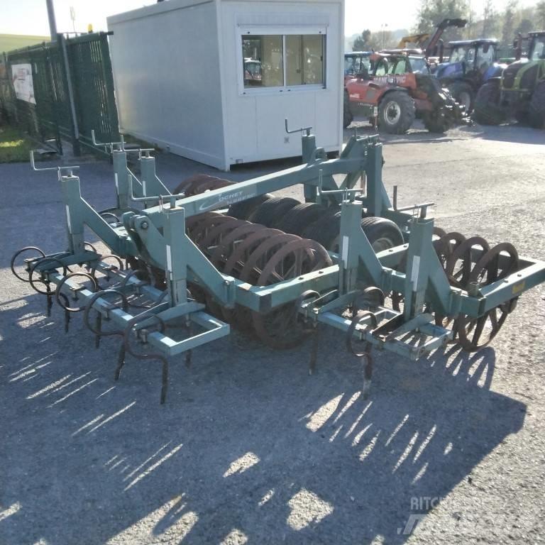 Cochet DP3 700/30 ماكينات وملحقات زراعة أخرى