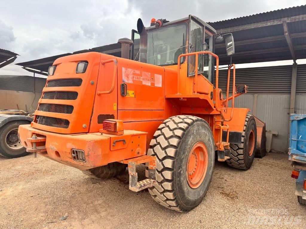 Hitachi W 170 لوادر بعجل
