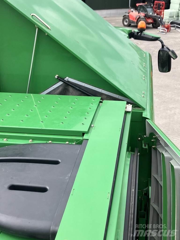 John Deere T550 حصادات