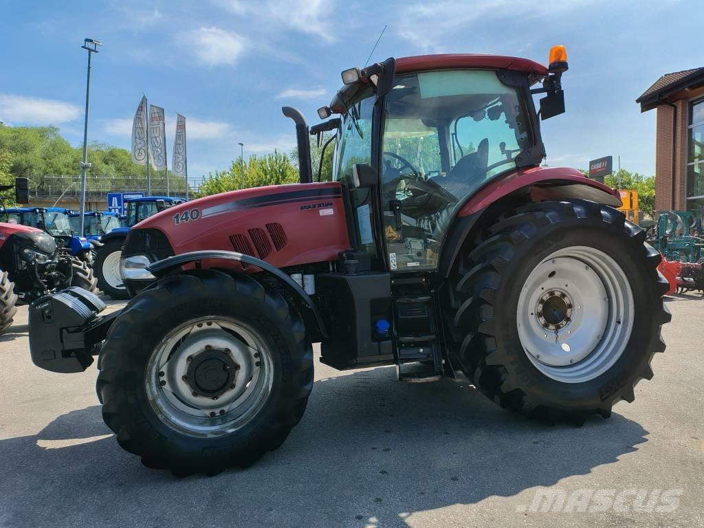 Case IH Maxxum 140 الجرارات