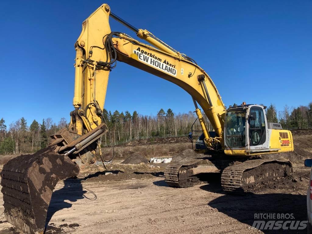 New Holland E 385 حفارات زحافة