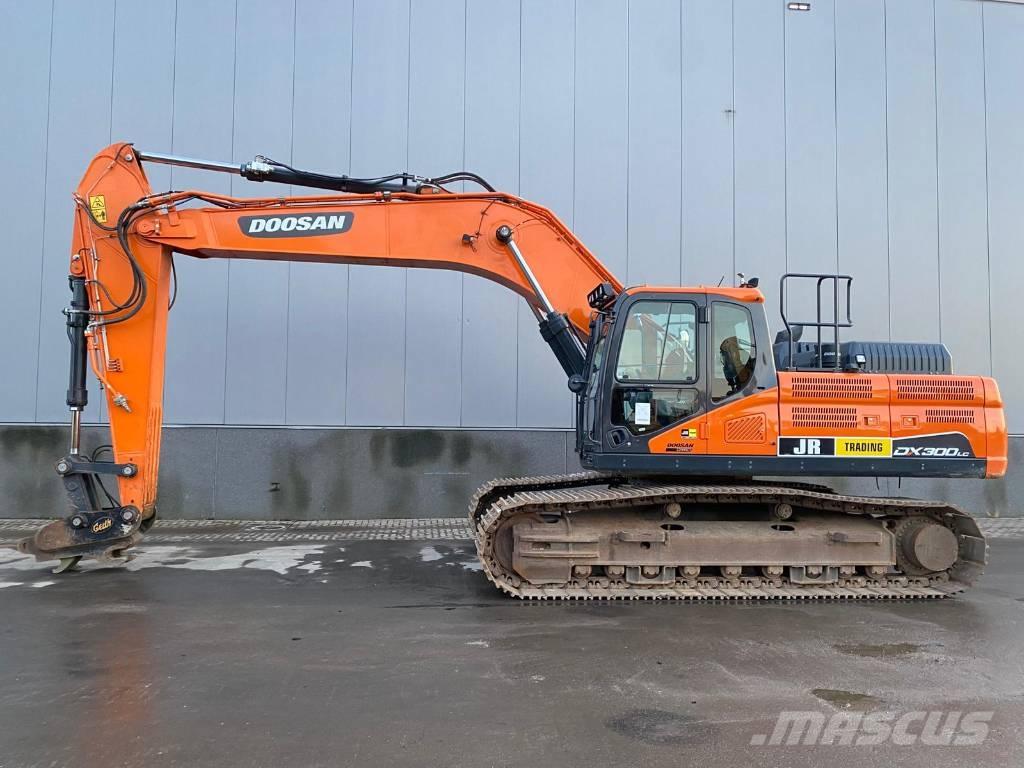 Doosan DX 300 LC-7 حفارات زحافة