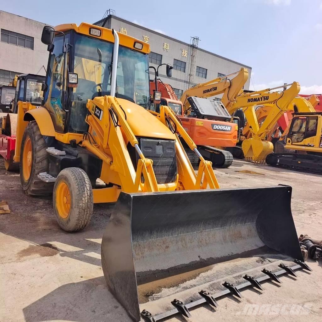 JCB 3 CX لوادر ذات جرافات عكسية