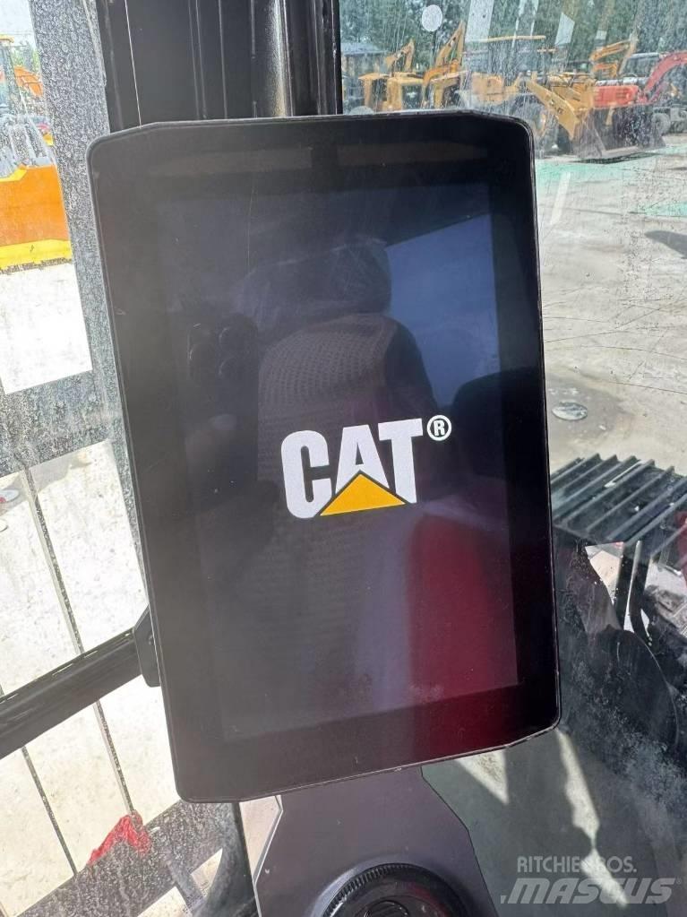 CAT 336 E حفارات زحافة