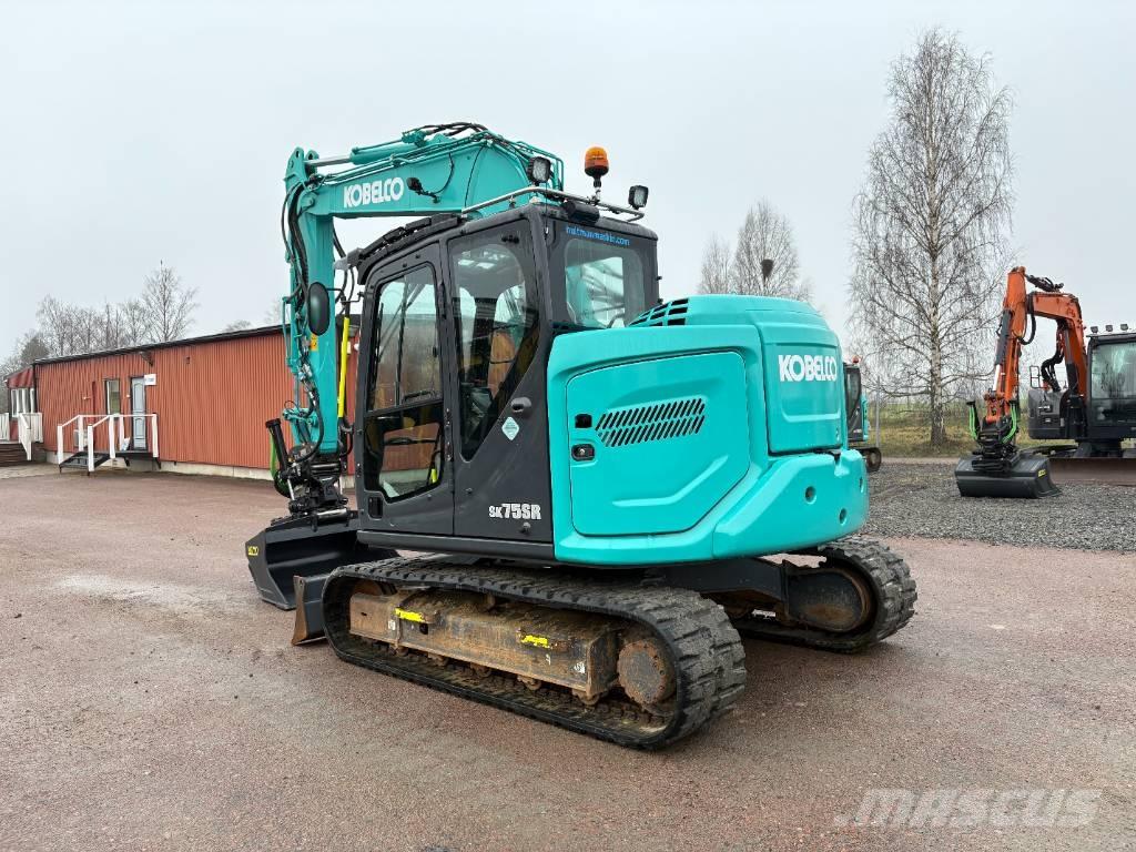 Kobelco SK75SR-7 حفارات وسط 7 طن - 12 طن