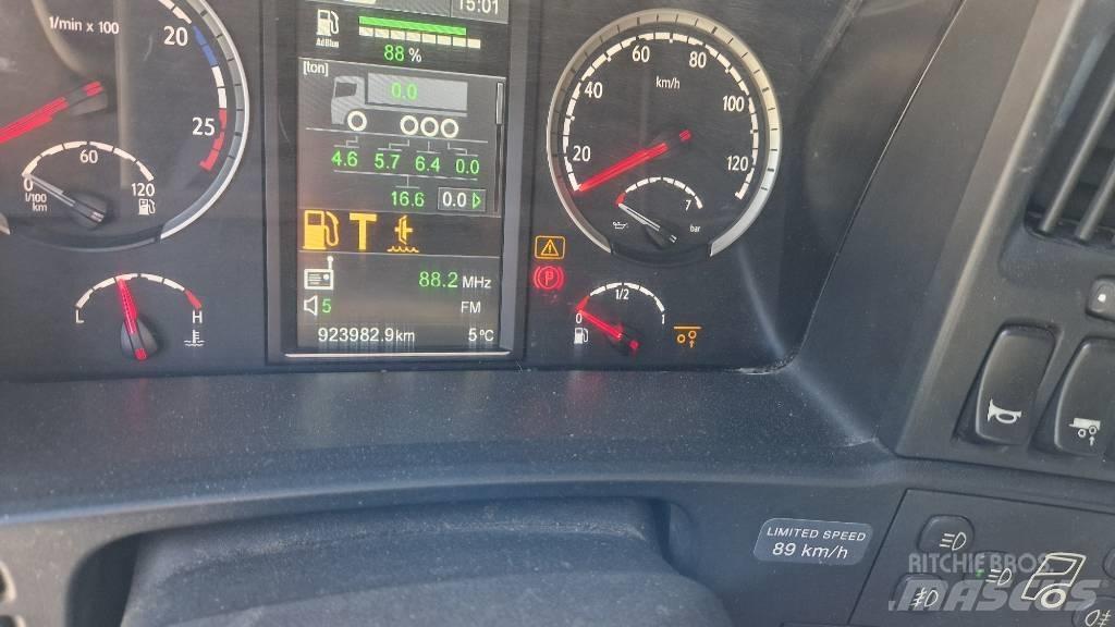 Scania R730 8x4*4 شاحنات أشجار