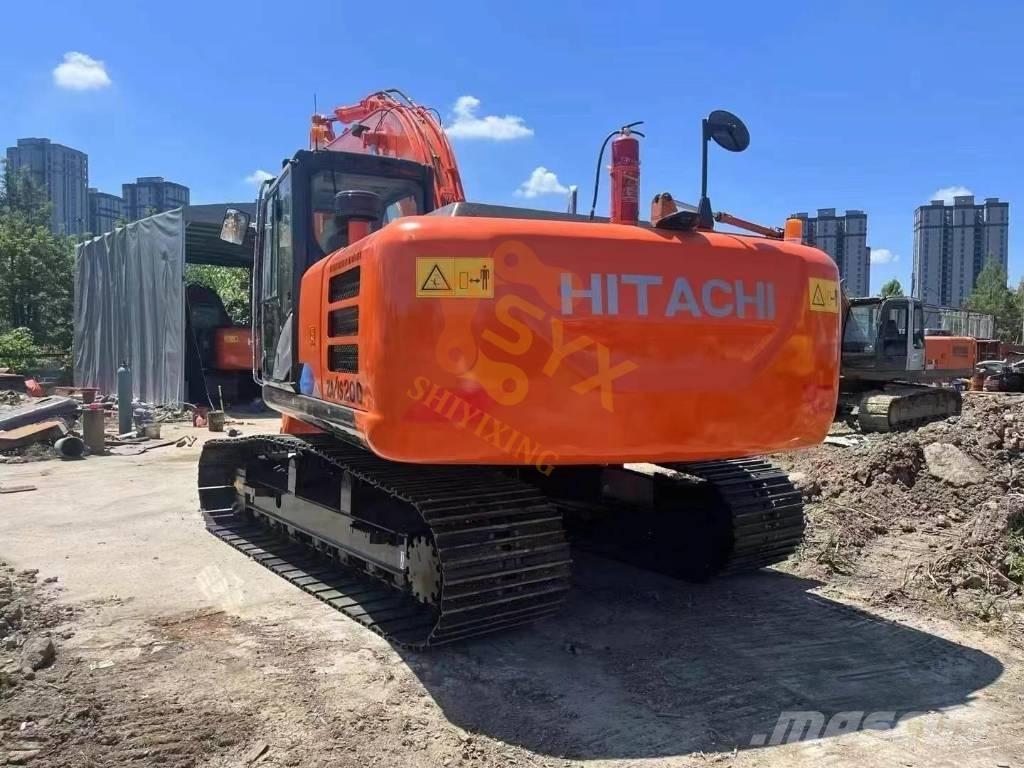 Hitachi ZX200-5G حفارات زحافة
